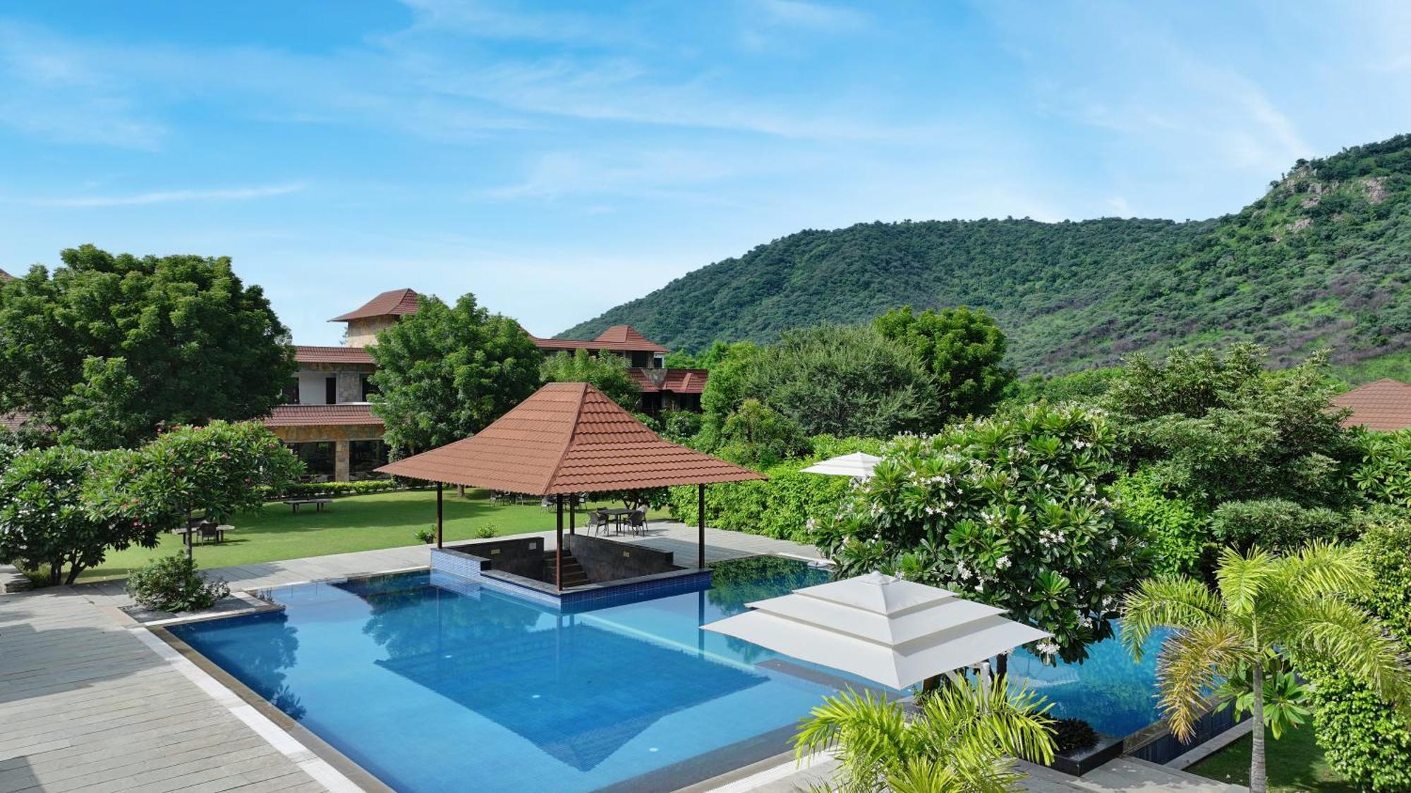 Anandam - A Luxury Resort In Udaipur Exteriör bild