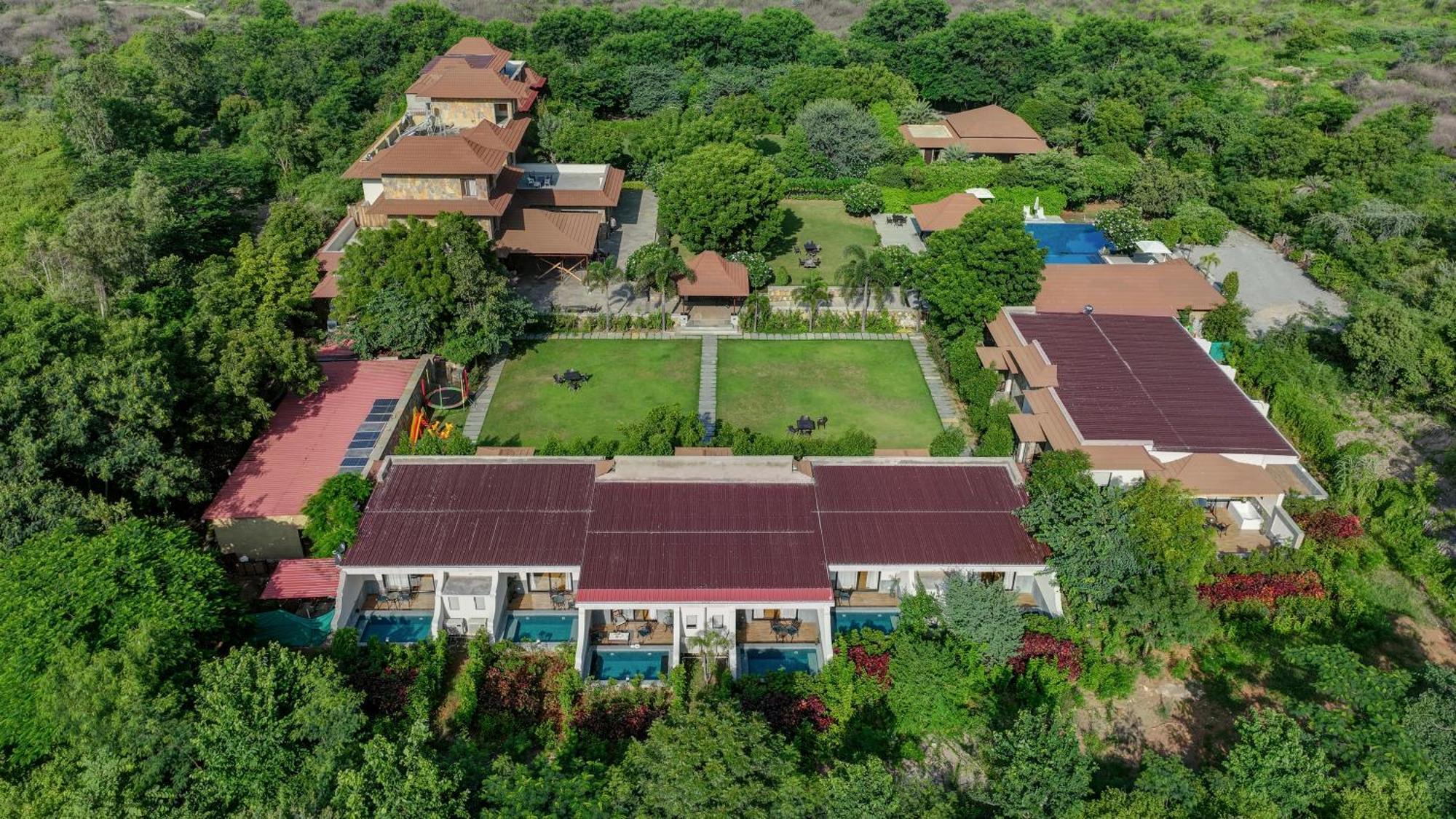 Anandam - A Luxury Resort In Udaipur Exteriör bild