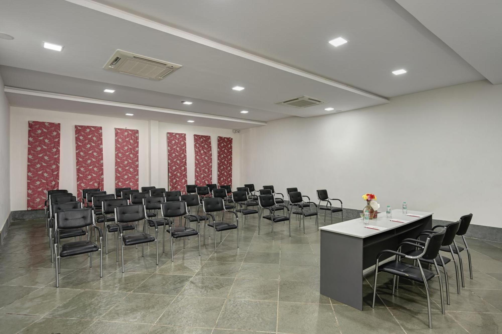 Anandam - A Luxury Resort In Udaipur Exteriör bild