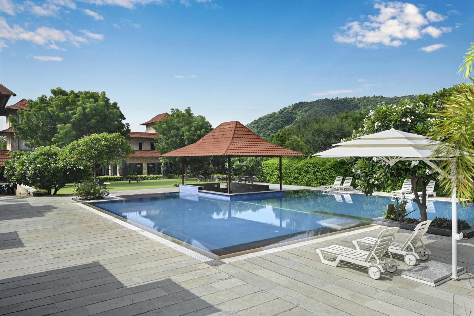 Anandam - A Luxury Resort In Udaipur Exteriör bild